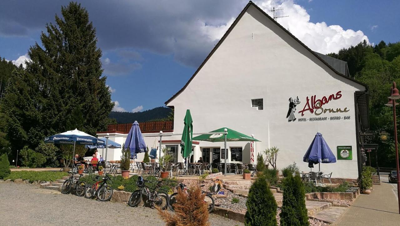 Hotel Restaurant Albans Sonne Bad Rippoldsau-Schapbach Exteriör bild